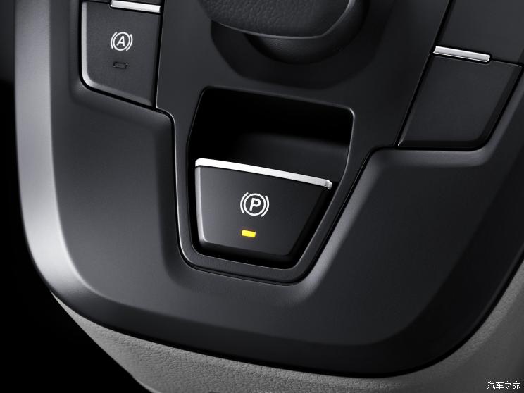 江铃福特 全顺 2023款 V362 2.0T柴油自动多功能商用车短轴中顶5/6座 江铃福特 全顺 2023款 V362 2.0T柴油自动多功能商用车短轴中顶5/6座