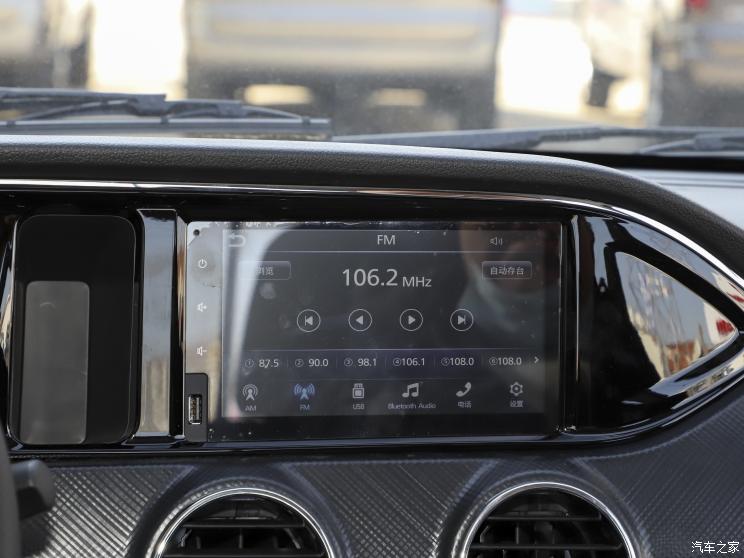 郑州日产 锐骐 2021款 2.4L汽油四驱舒享版基型车2TZD 郑州日产 锐骐 2021款 2.4L汽油四驱舒享版基型车2TZD