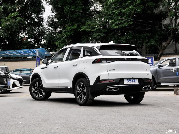 北京汽车 北京X7 2023款 1.5TD DCT优享+版 北京汽车 北京X7 2023款 1.5TD DCT优享+版