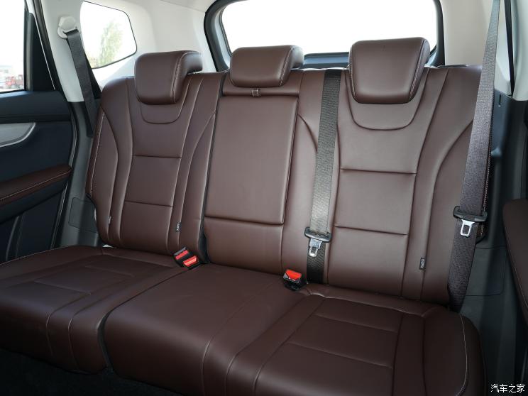 东风风行 风行T5 2023款 1.6L 手动基本型 东风风行 风行T5 2023款 1.6L 手动基本型