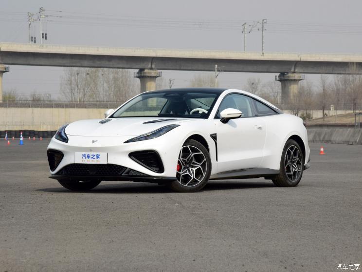 合众汽车 哪吒GT 2023款 580km 四驱基本型 合众汽车 哪吒GT 2023款 580km 四驱基本型