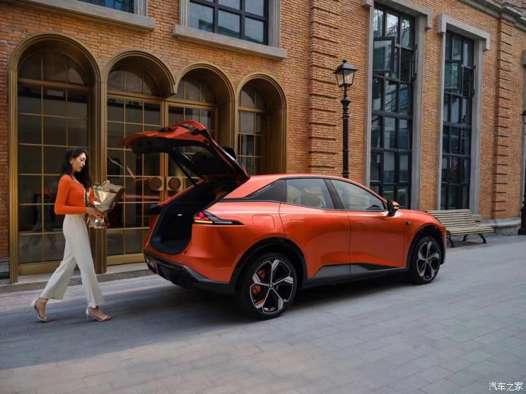 深蓝汽车 深蓝S7 2023款 纯电版