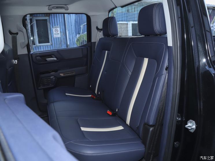 江铃汽车 大道 2023款 追光者 2.3T柴油自动四驱标轴至尊款 江铃汽车 大道 2023款 追光者 2.3T柴油自动四驱标轴至尊款