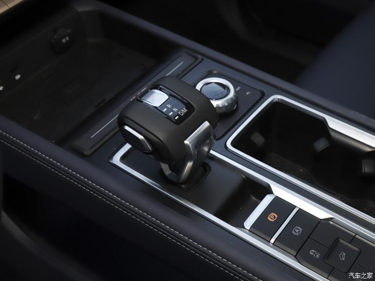 江铃汽车 大道 2023款 追光者 2.3T柴油自动四驱标轴至尊款 江铃汽车 大道 2023款 追光者 2.3T柴油自动四驱标轴至尊款