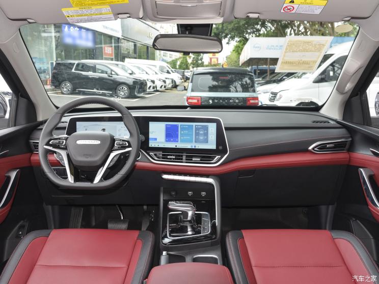 上汽大通 上汽大通MAXUS T70 2023款  2.0T自动柴油四驱 星际R 精英版长箱高底盘