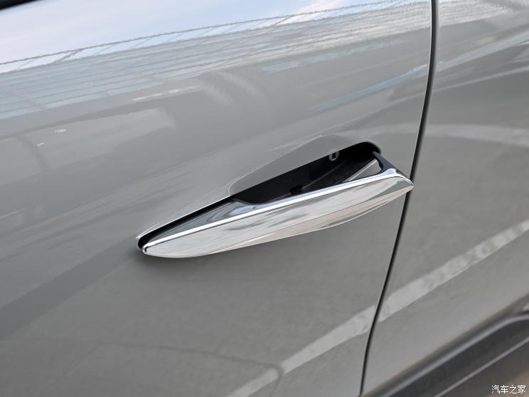 DS(进口) DS 4 2023款 1.6T 基本型 DS(进口) DS 4 2023款 1.6T 基本型