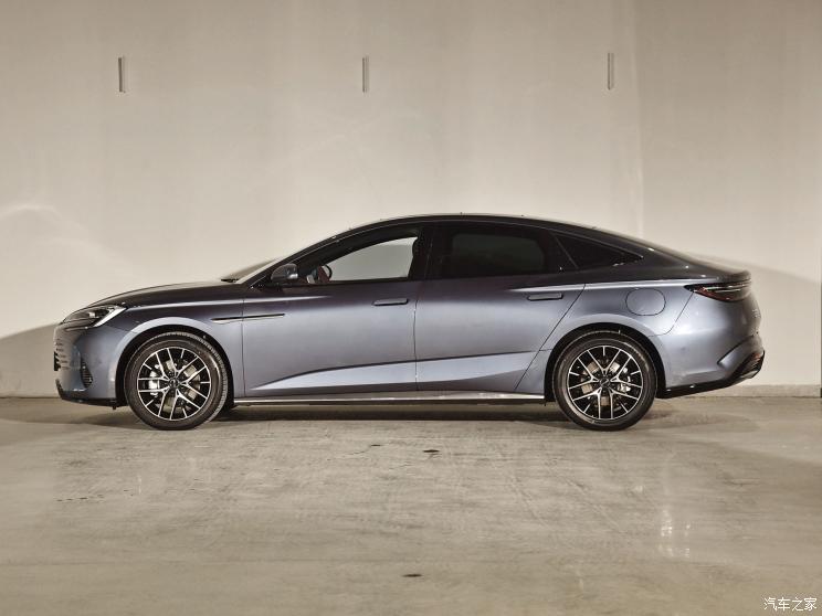 比亚迪 海豹 2023款 DM-i 1.5T 121km 基本型 比亚迪 海豹 2023款 DM-i 1.5T 121km 基本型