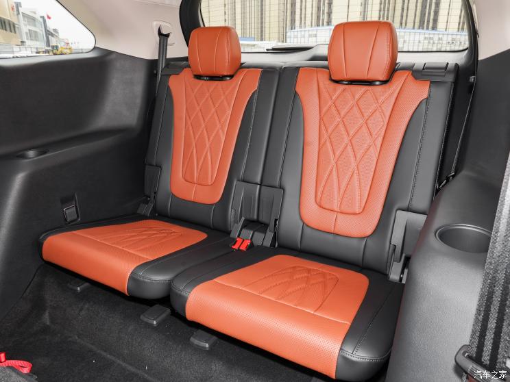 一汽红旗 红旗HS7 2023款 2.0T 自动四驱旗领版 七座 一汽红旗 红旗HS7 2023款 2.0T 自动四驱旗领版 七座