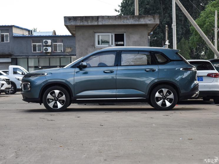 上汽通用五菱 五菱星云 2023款 2.0L HEV 高配版 上汽通用五菱 五菱星云 2023款 2.0L HEV 高配版