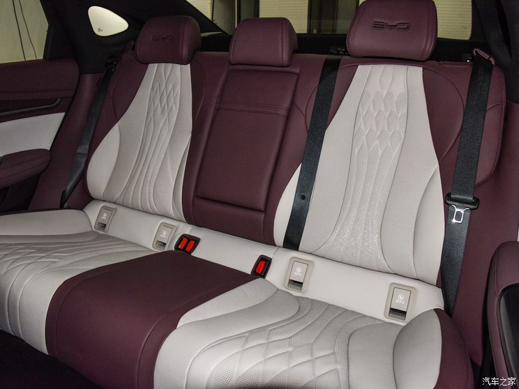 比亚迪 海豹 2023款 DM-i 1.5T 121km 旗舰型 比亚迪 海豹 2023款 DM-i 1.5T 121km 旗舰型