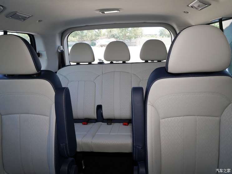 东风风行 菱智PLUS 2024款 1.5T 手动豪华型 9座