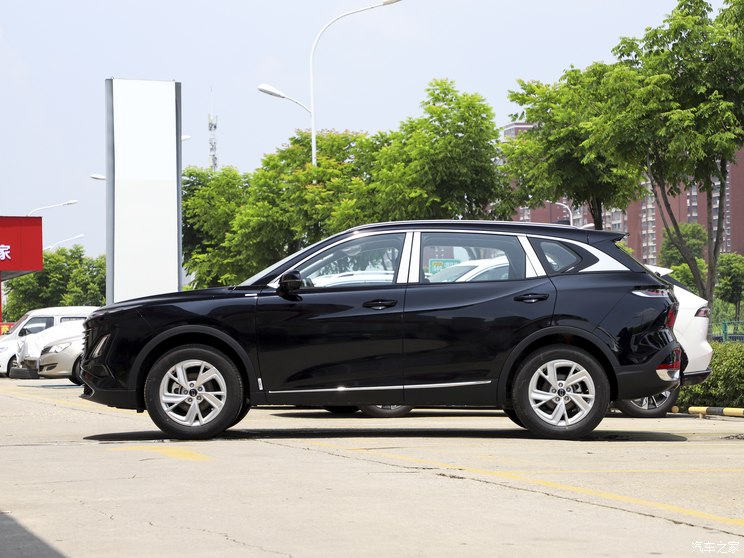 一汽奔腾 奔腾T90 2023款 1.5T DCT 自动尊贵型 一汽奔腾 奔腾T90 2023款 1.5T DCT 自动尊贵型