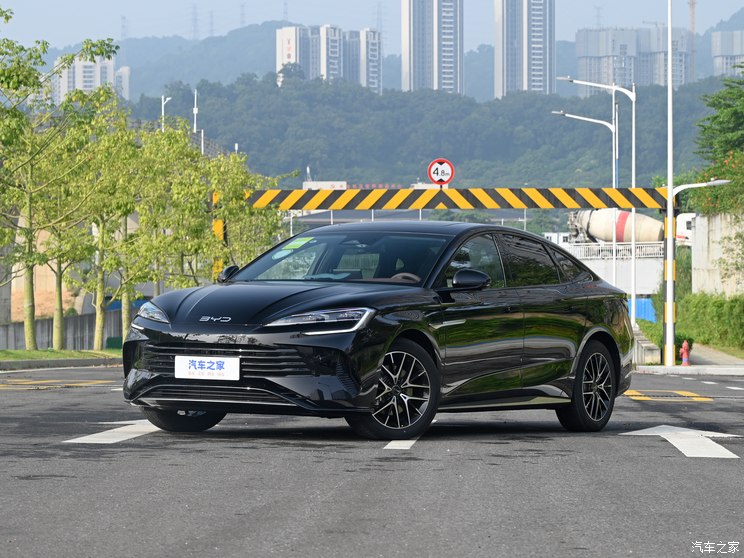 比亚迪 海豹 2023款 DM-i 1.5L 121km 尊贵型 比亚迪 海豹 2023款 DM-i 1.5L 121km 尊贵型