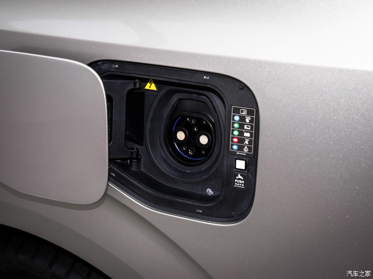 沃尔沃亚太 沃尔沃EM90 2024款 Ultra 沃尔沃亚太 沃尔沃EM90 2024款 Ultra