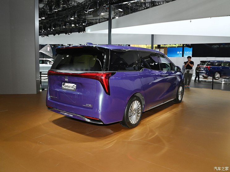 上汽通用别克 世纪 2023款 2.0T 四座私享版 联名高定系列 云水吟 上汽通用别克 世纪 2023款 2.0T 四座私享版 联名高定系列 云水吟