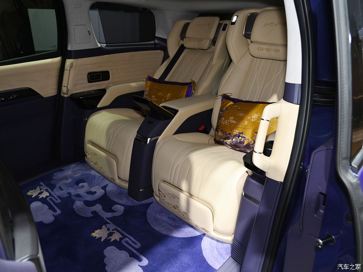 上汽通用别克 世纪 2023款 2.0T 四座私享版 联名高定系列 云水吟 上汽通用别克 世纪 2023款 2.0T 四座私享版 联名高定系列 云水吟