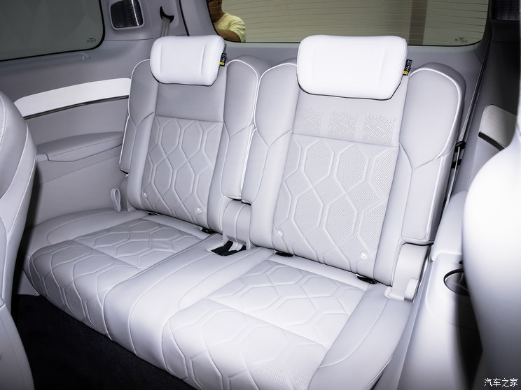 沃尔沃亚太 沃尔沃EM90 2024款 Ultra 沃尔沃亚太 沃尔沃EM90 2024款 Ultra