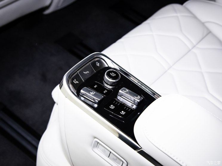 沃尔沃亚太 沃尔沃EM90 2024款 Ultra 沃尔沃亚太 沃尔沃EM90 2024款 Ultra