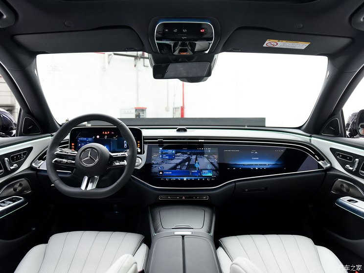 北京奔驰 奔驰E级 2024款 E 300 L 尊贵运动型 北京奔驰 奔驰E级 2024款 E 300 L 尊贵运动型
