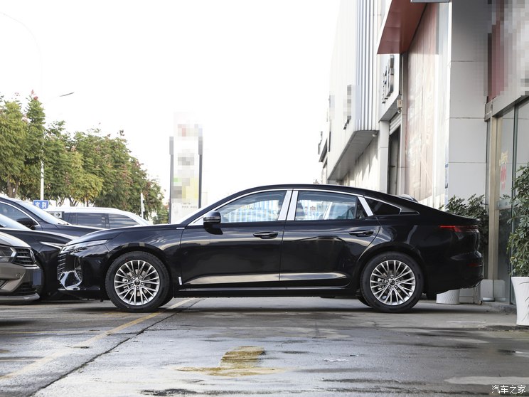 一汽奔腾 奔腾B70 2024款 2.0T 一汽奔腾 奔腾B70 2024款 2.0T