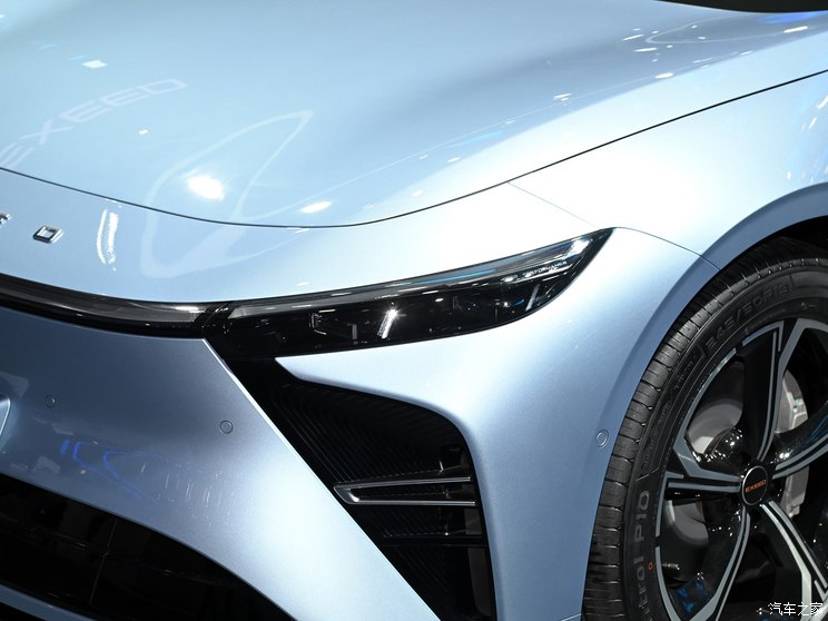 星途 星纪元 ES 2023款 Plus版 星途 星纪元 ES 2023款 Plus版