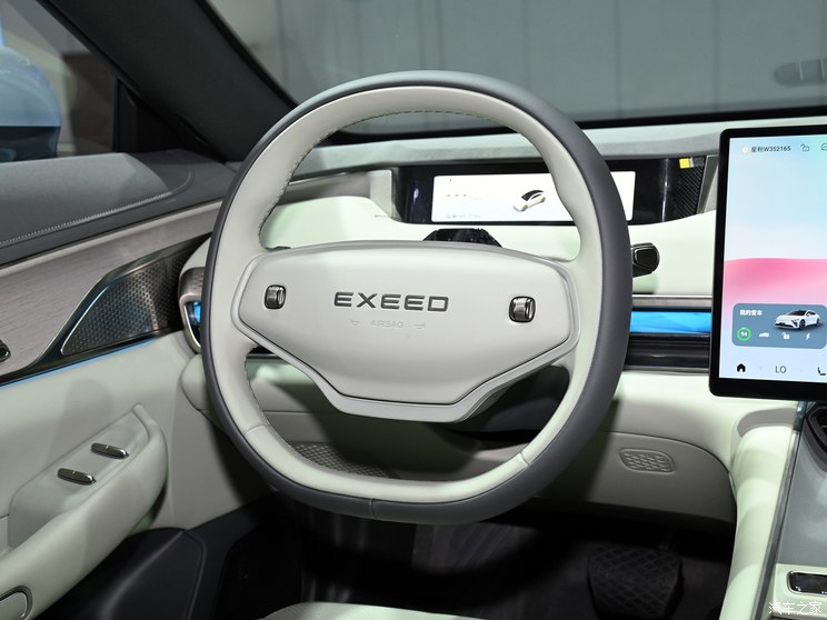 星途 星纪元 ES 2023款 Plus版 星途 星纪元 ES 2023款 Plus版