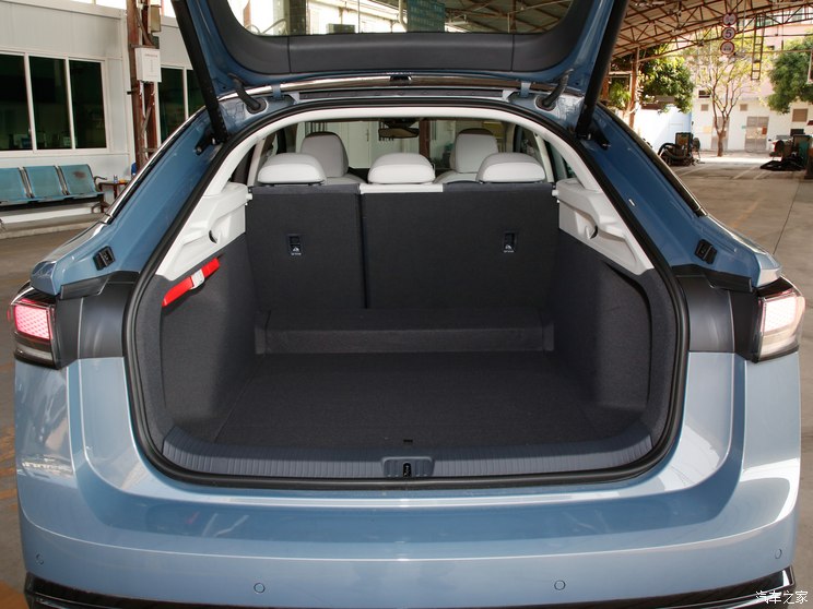 一汽-大众 大众ID.7 VIZZION 2024款 首发版 一汽-大众 大众ID.7 VIZZION 2024款 首发版