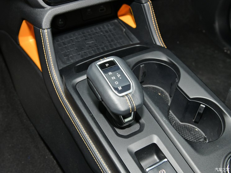 江铃福特 游骑侠Ranger 2023款 野地四驱自动版 柴油 江铃福特 游骑侠Ranger 2023款 野地四驱自动版 柴油