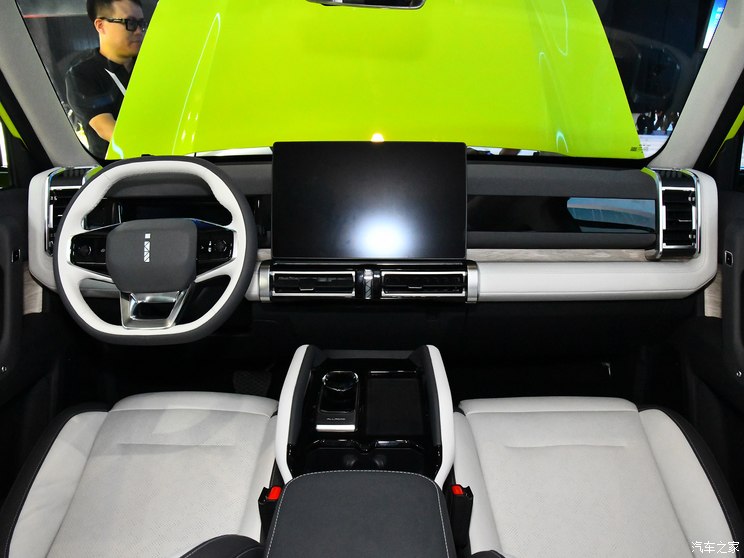 奇瑞新能源 iCAR 03 2023款 两驱低配 奇瑞新能源 iCAR 03 2023款 两驱低配