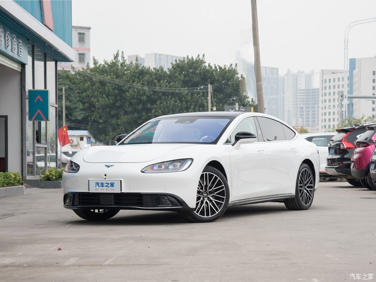 远航汽车 远航Y6 2023款 620km 四驱尊享版 远航汽车 远航Y6 2023款 620km 四驱尊享版