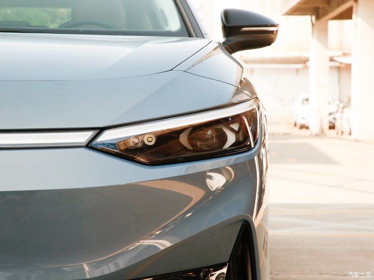 一汽-大众 大众ID.7 VIZZION 2024款 首发版 一汽-大众 大众ID.7 VIZZION 2024款 首发版