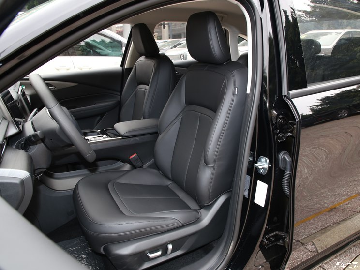 上汽通用五菱 五菱星光 2023款 70 标准版 上汽通用五菱 五菱星光 2023款 70 标准版