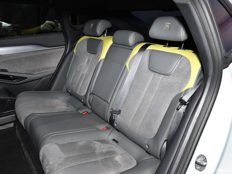 比亚迪 宋L 2023款 602km 四驱卓越型 比亚迪 宋L 2023款 602km 四驱卓越型