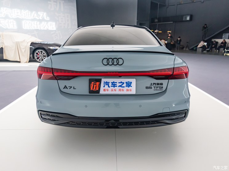 上汽奥迪 奥迪A7L 2024款 55 TFSI quattro RS 套件竞速版 上汽奥迪 奥迪A7L 2024款 55 TFSI quattro RS 套件竞速版