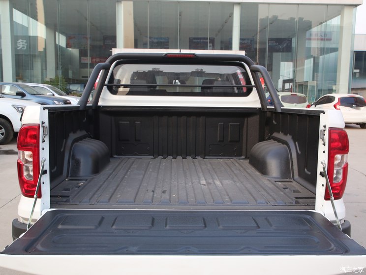 长安汽车 长安猎手 2024款 勇士版  豪华型 单电机标箱