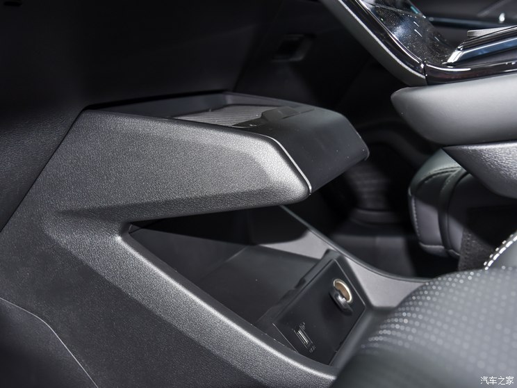 东风乘用车 皓瀚 2023款 DH-i 1.5T 豪华版