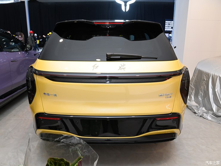 一汽红旗 红旗EHS7 2024款 双电机 一汽红旗 红旗EHS7 2024款 双电机